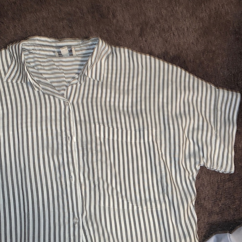 Jun & Ivy Short Sleeve Button Up Shirt from Francesca’s